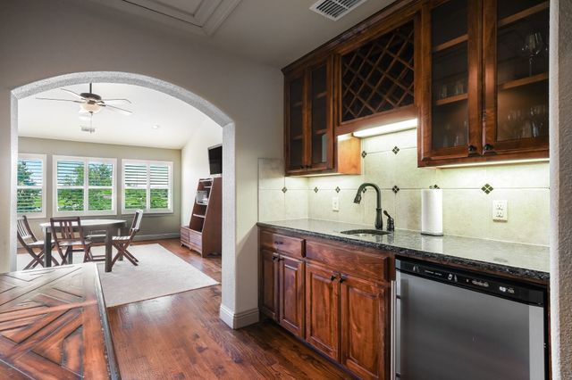 5859 Shoreside Bend, Irving, TX 75039
