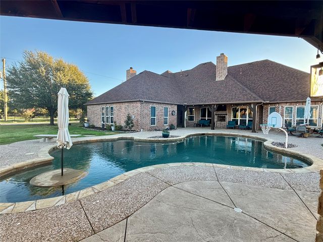 228 Crystal Court, Heath, TX 75032