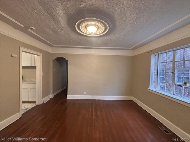 17606 Roselawn Street, Detroit, MI 48221