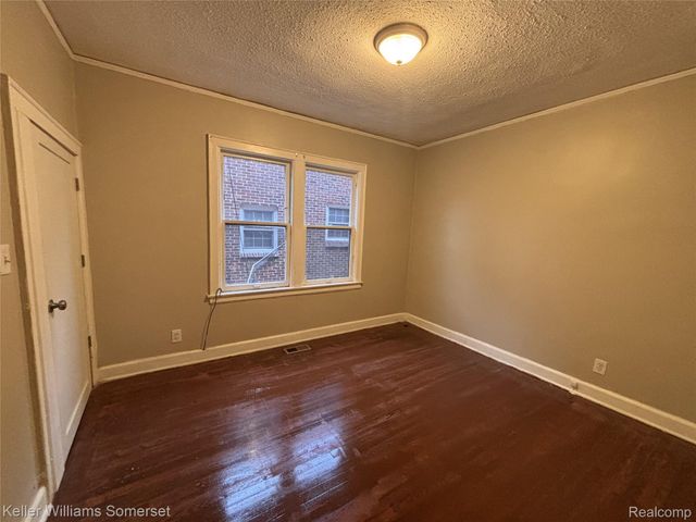 17606 Roselawn Street, Detroit, MI 48221