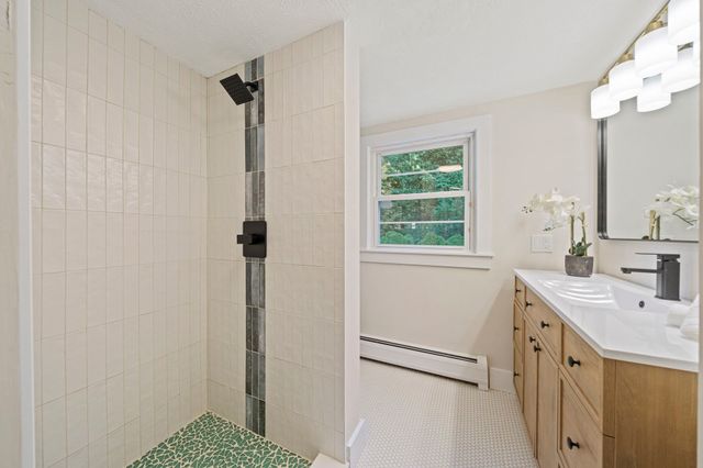 206 Carver Road, Plymouth, MA 02360