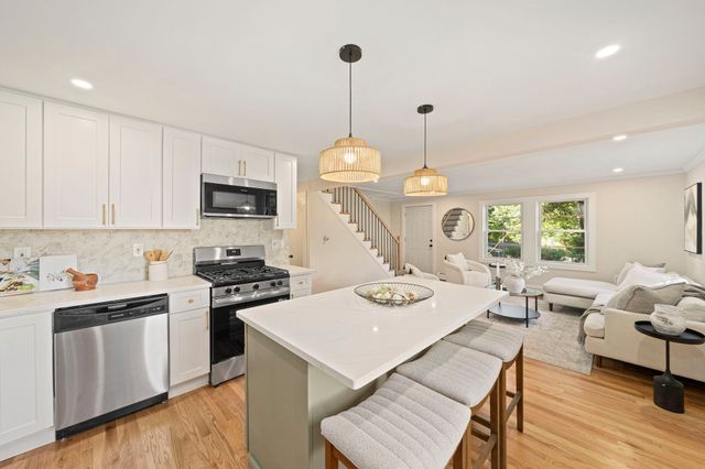 206 Carver Road, Plymouth, MA 02360