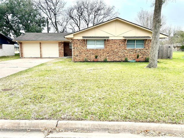 4108 Crescent Drive, Bay City, TX 77414