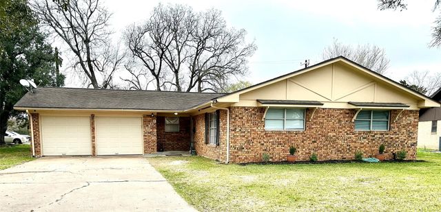 4108 Crescent Drive, Bay City, TX 77414