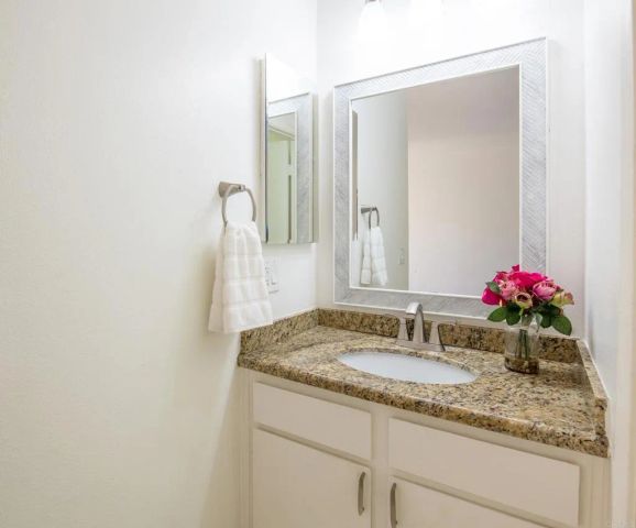 475 N Midway Drive 106, Escondido, CA 92027