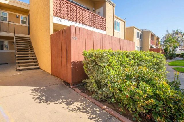 475 N Midway Drive 106, Escondido, CA 92027