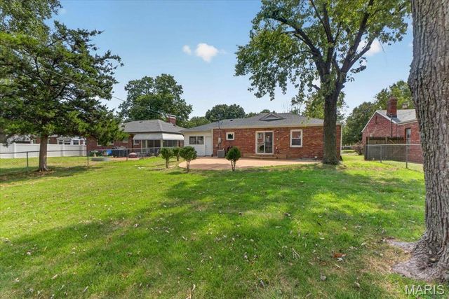 5455 Winona Avenue, St Louis, MO 63109