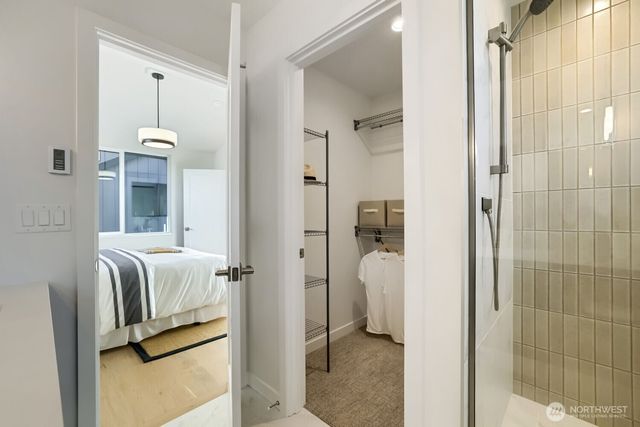 809 NE 90th Street, Seattle, WA 98115