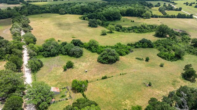 1268 Stokes Road, Fayetteville, TX 78950