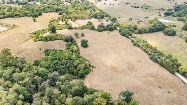 1268 Stokes Road, Fayetteville, TX 78950