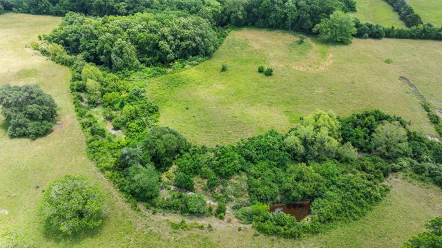 1268 Stokes Road, Fayetteville, TX 78950