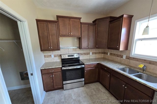 5524 Tolarsville Road, St Pauls, NC 28384