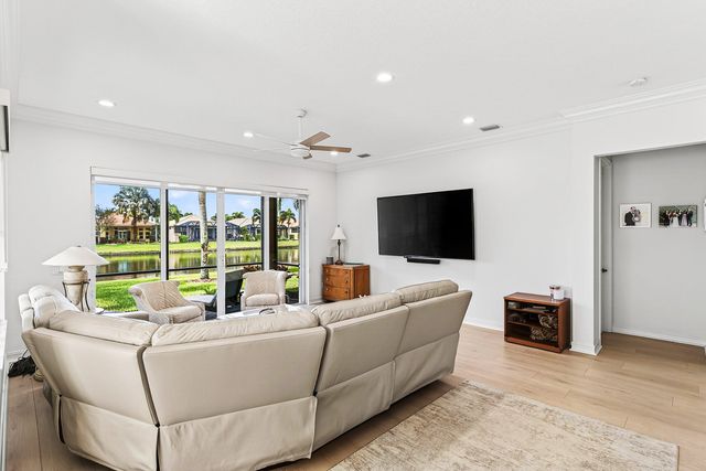 10797 Carmelcove Circle, Boynton Beach, FL 33473