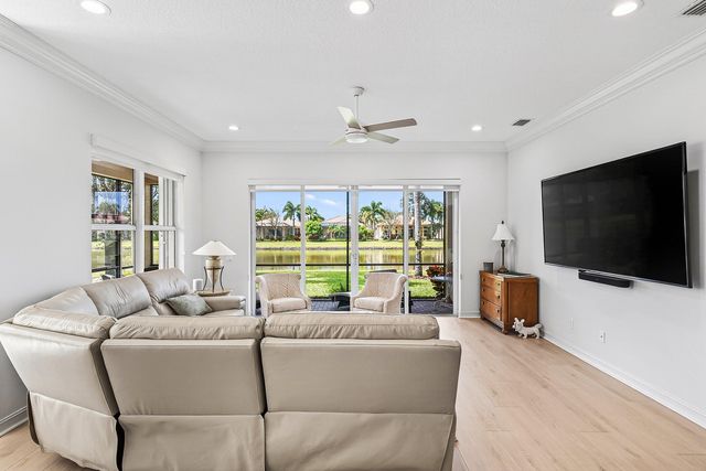 10797 Carmelcove Circle, Boynton Beach, FL 33473