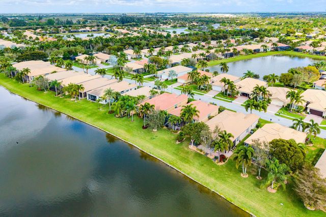 10797 Carmelcove Circle, Boynton Beach, FL 33473