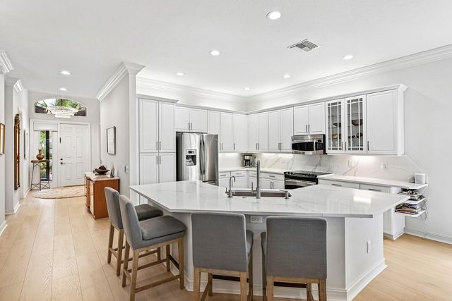 10797 Carmelcove Circle, Boynton Beach, FL 33473