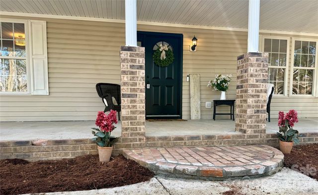 907 Gleason Street, Arden, NC 28704