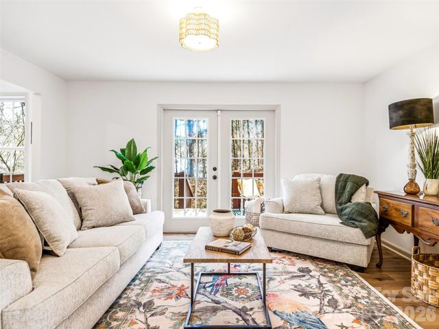 907 Gleason Street, Arden, NC 28704