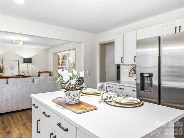 907 Gleason Street, Arden, NC 28704