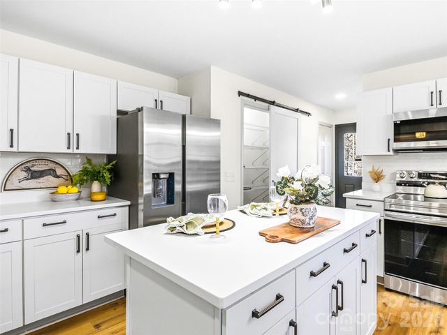 907 Gleason Street, Arden, NC 28704