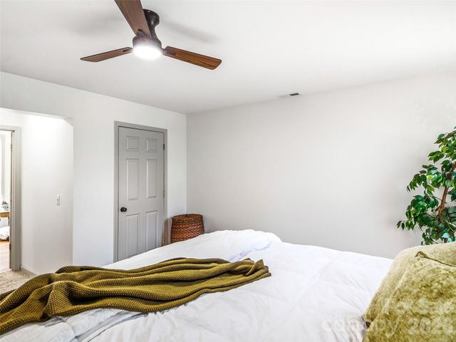 907 Gleason Street, Arden, NC 28704