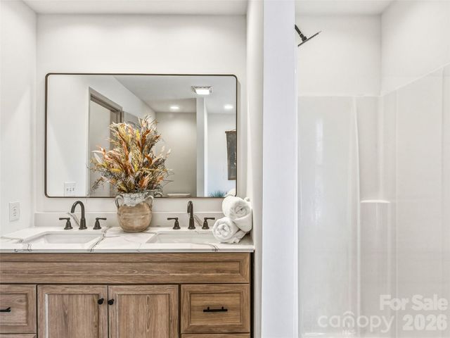 907 Gleason Street, Arden, NC 28704