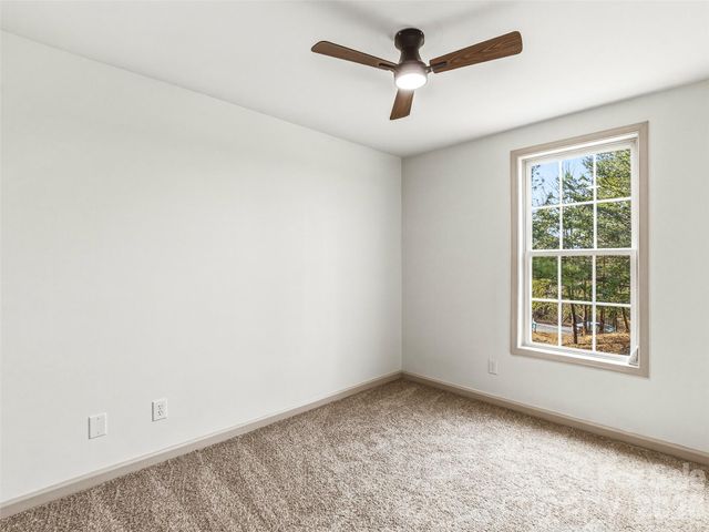 907 Gleason Street, Arden, NC 28704