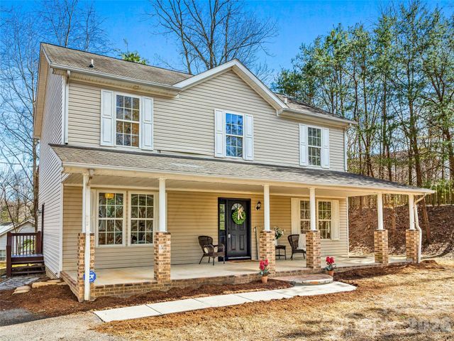 907 Gleason Street, Arden, NC 28704