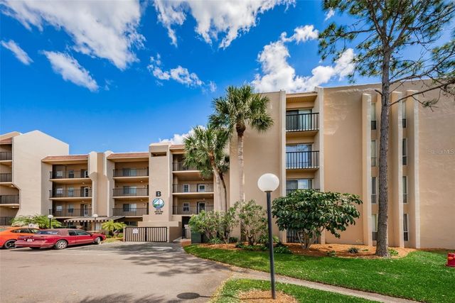 90 S HIGHLAND AVENUE 214, Tarpon Springs, FL 34689