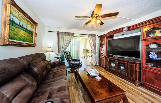90 S HIGHLAND AVENUE 214, Tarpon Springs, FL 34689