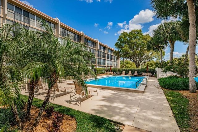 90 S HIGHLAND AVENUE 214, Tarpon Springs, FL 34689