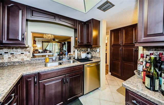 90 S HIGHLAND AVENUE 214, Tarpon Springs, FL 34689