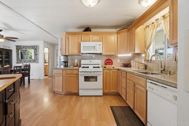 2250 N BROADWAY 9, Escondido, CA 92026