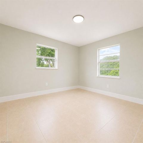 3982 Wheaton CT, Fort Myers, FL 33905