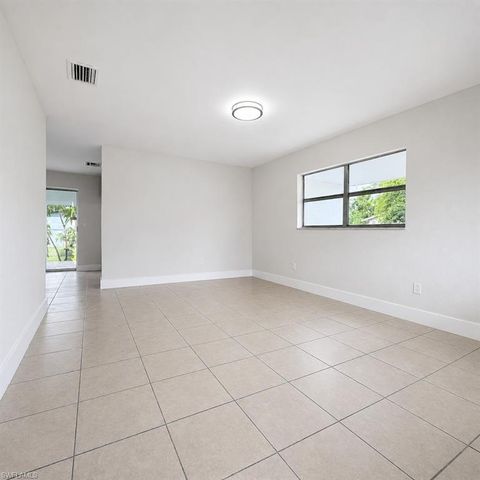 3982 Wheaton CT, Fort Myers, FL 33905