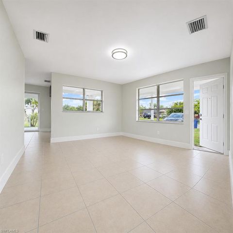 3982 Wheaton CT, Fort Myers, FL 33905