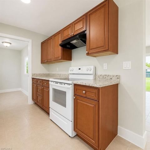 3982 Wheaton CT, Fort Myers, FL 33905