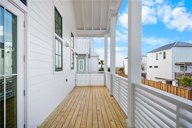 117 Wild Horse Dr, Port Aransas, TX 78373