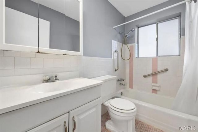 9310 Shirley Gardens Drive, St John, MO 63114