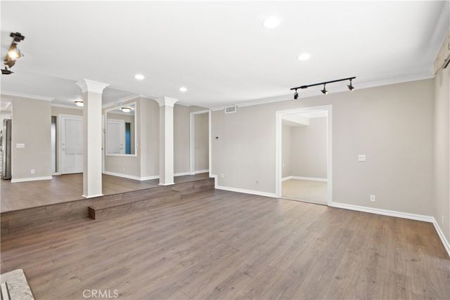 7 Flores 25, Irvine, CA 92612
