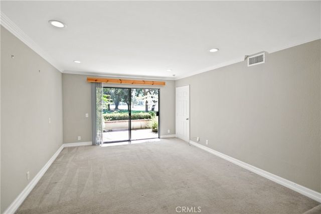 7 Flores 25, Irvine, CA 92612