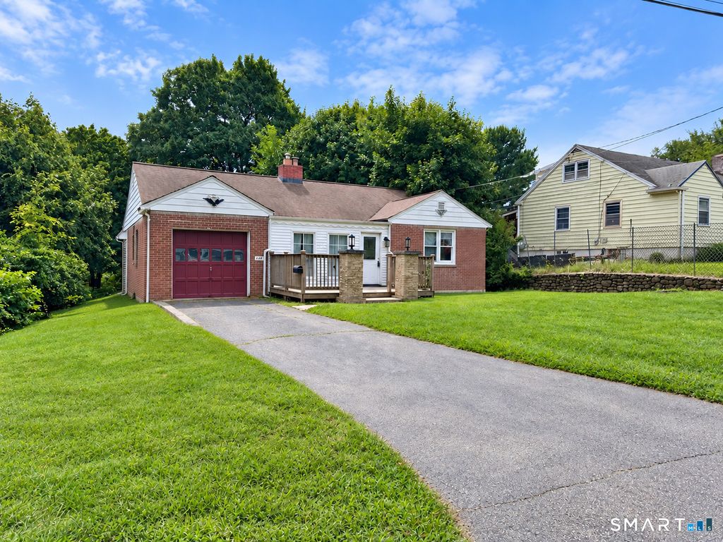 112 Ochsner Place, Bridgeport, CT 06606