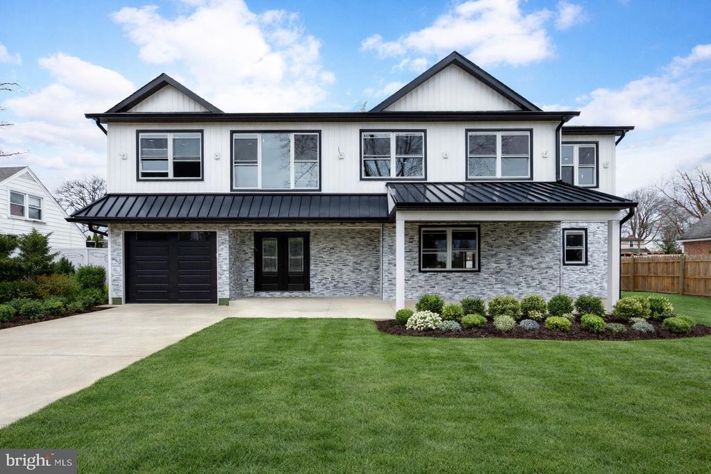 310 LEWIS RD, Broomall, PA 19008