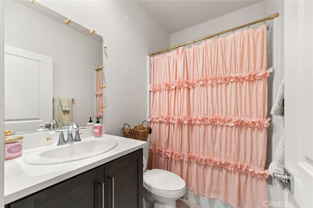 15623 Kings Peak Drive, Fontana, CA 92336