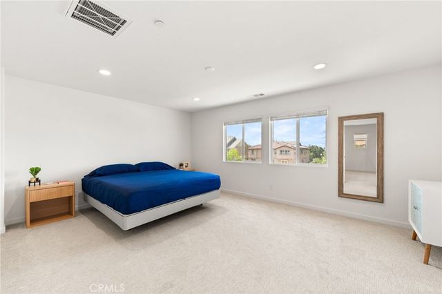 15623 Kings Peak Drive, Fontana, CA 92336