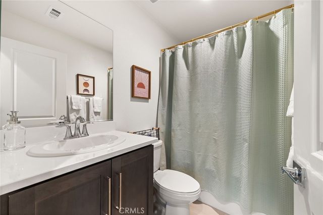 15623 Kings Peak Drive, Fontana, CA 92336