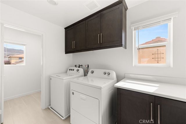 15623 Kings Peak Drive, Fontana, CA 92336