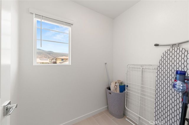15623 Kings Peak Drive, Fontana, CA 92336