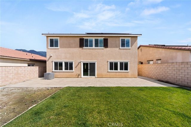 15623 Kings Peak Drive, Fontana, CA 92336