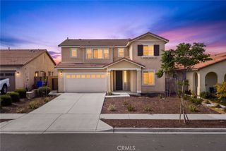 15623 Kings Peak Drive, Fontana, CA 92336